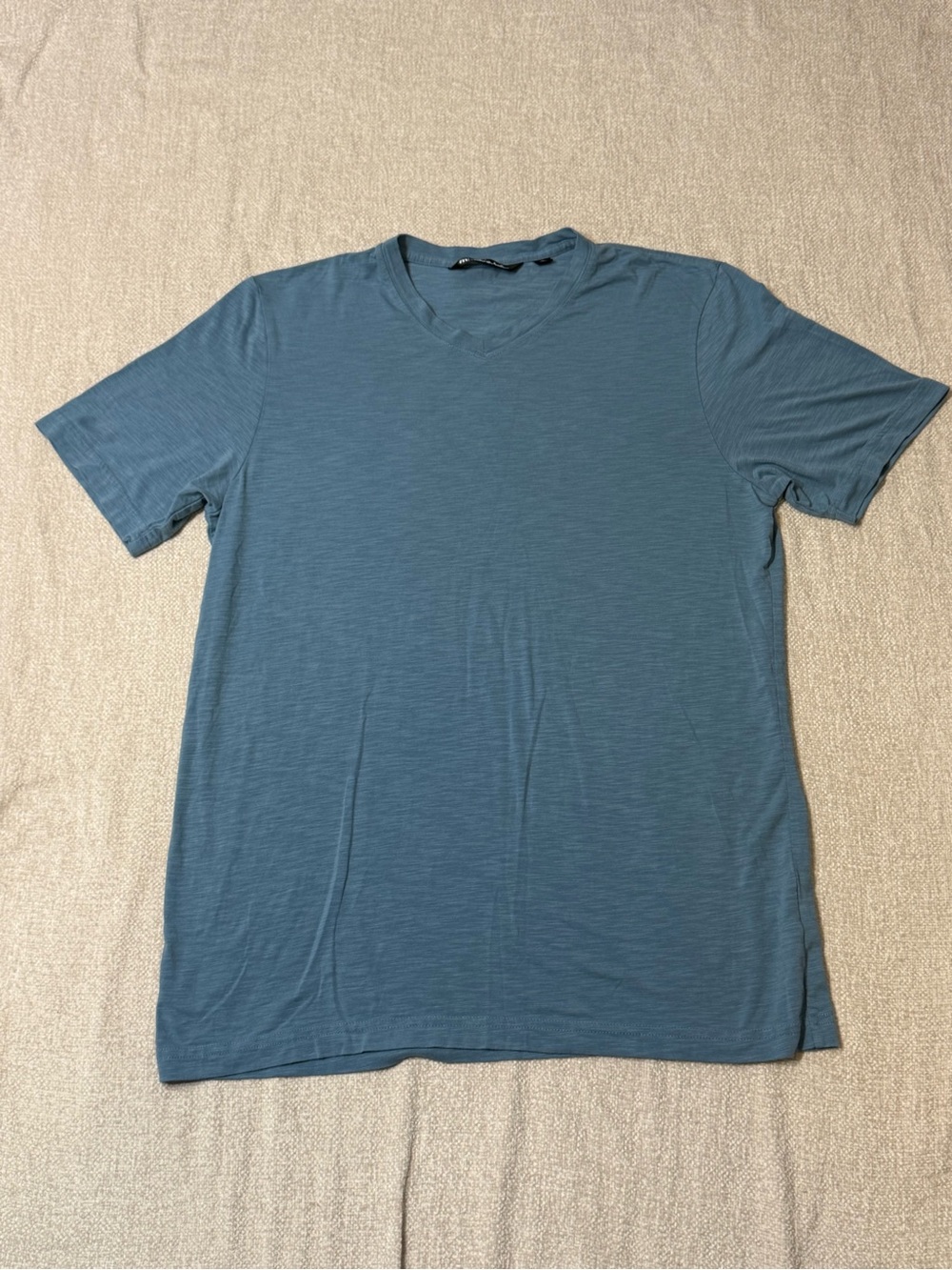 TravisMathew Men’s L Blue Pima Modal V-Neck Tee Golf Quiet Luxury Stretch
